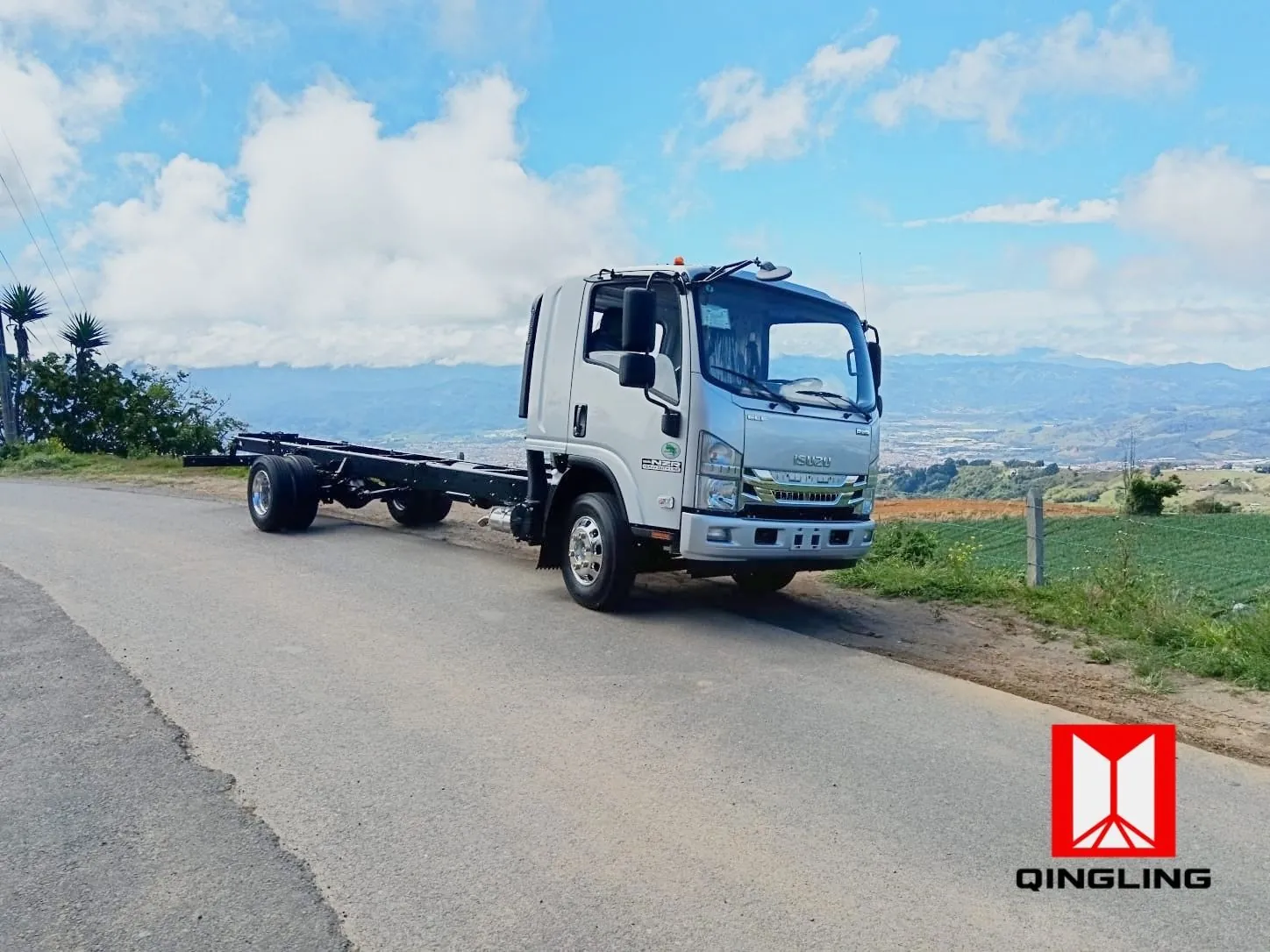 Isuzu NZR 700P Extra Cab - foto 5