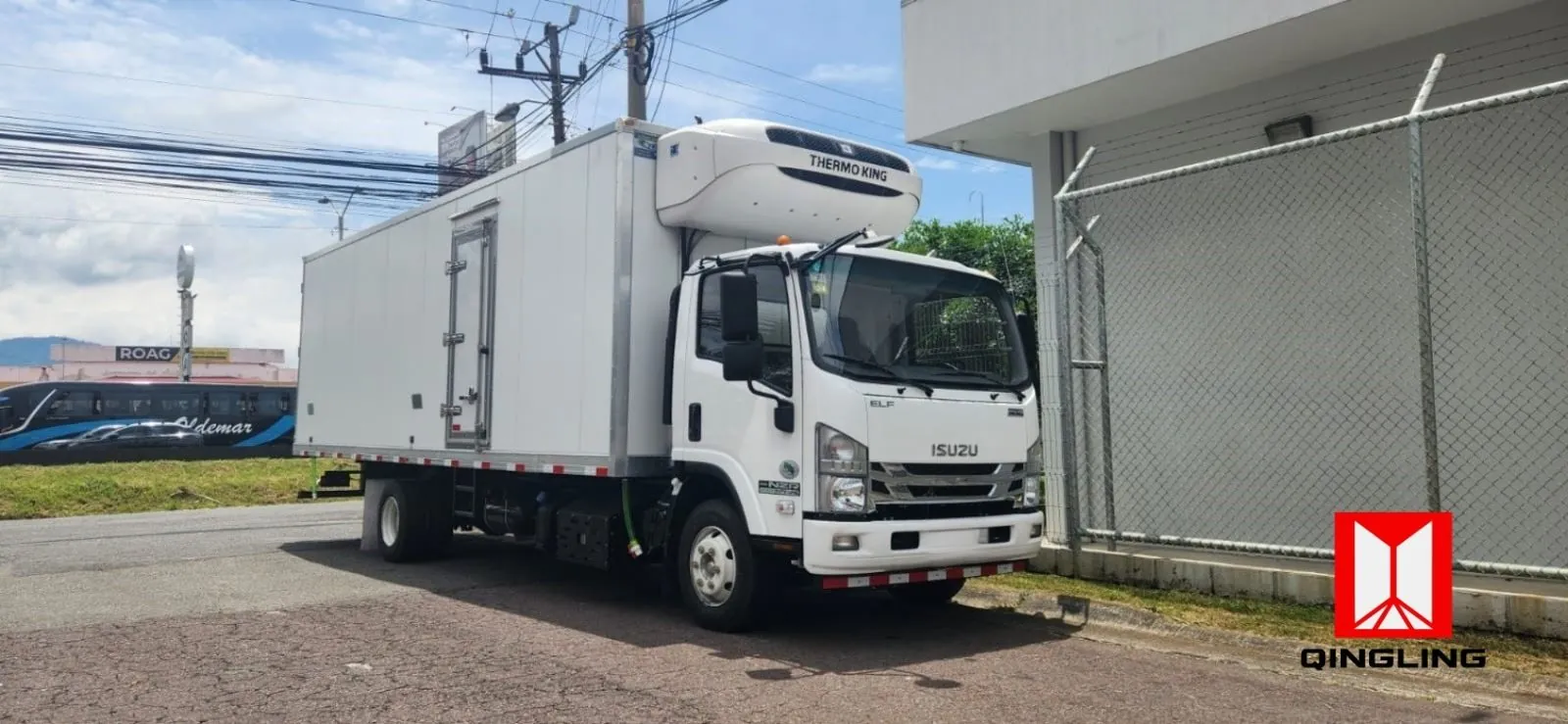 Isuzu NZR 700P - foto 8